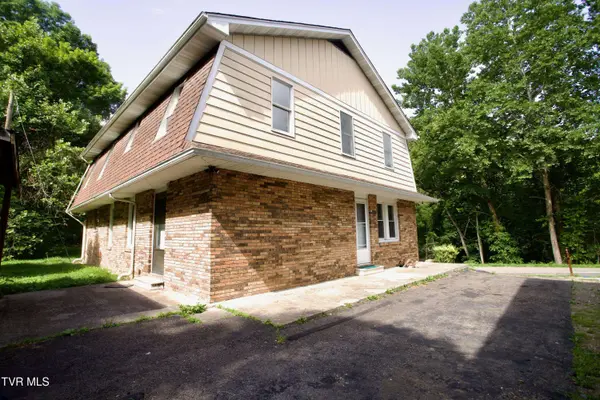 3851 Helen Henderson HWY, Davenport, VA 24239