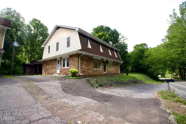 3851 Helen Henderson HWY, Davenport, VA 24239