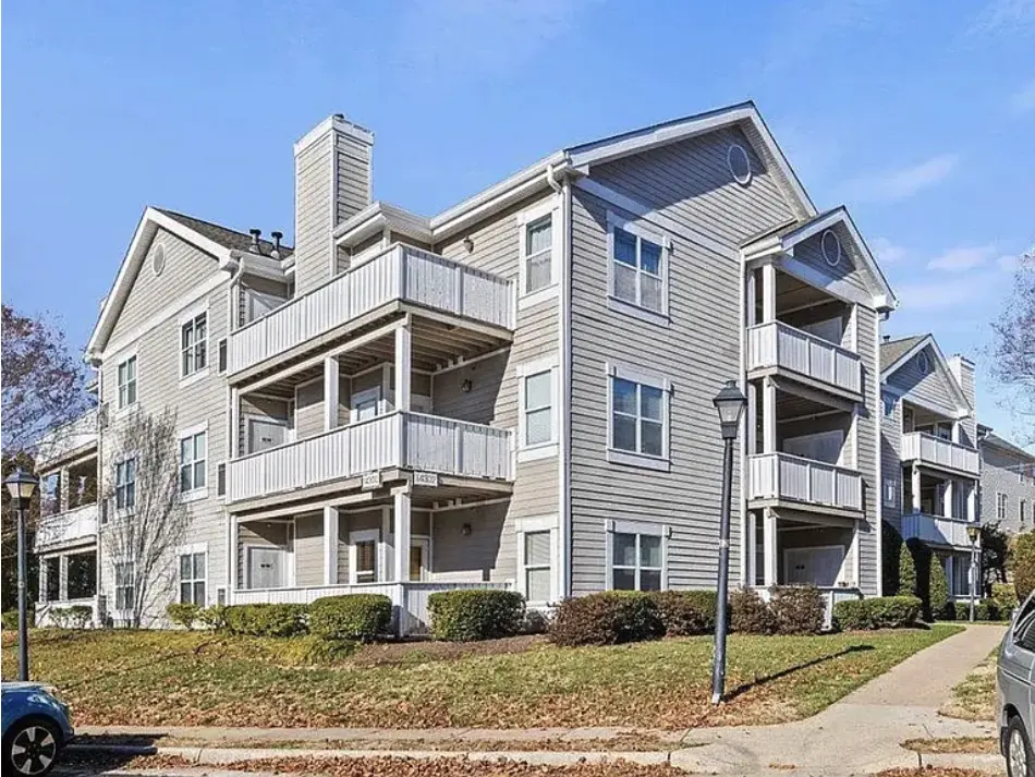 14304 Rosy Ln #12, Centreville, VA 20121-5805