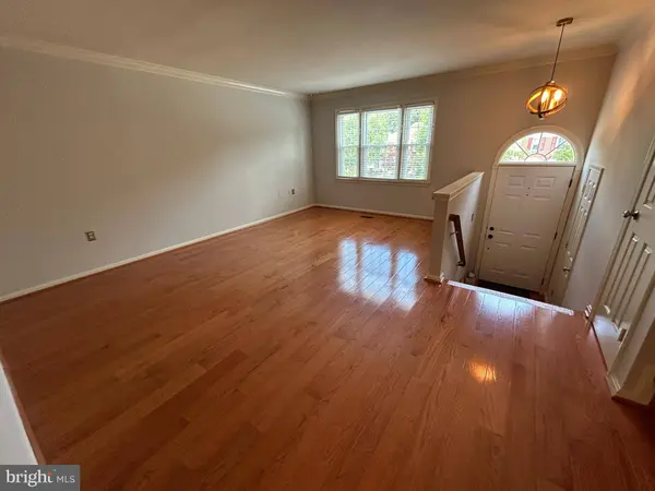 14537 CREEK BRANCH CT, Centreville, VA 20120