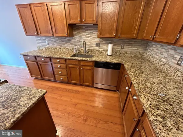 14537 CREEK BRANCH CT, Centreville, VA 20120