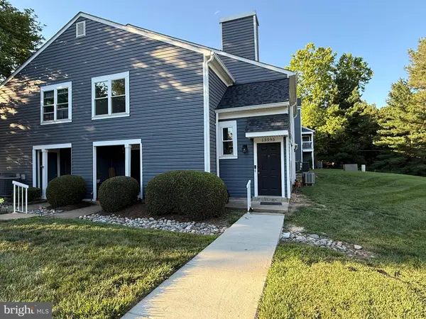 13595 ORCHARD DR #3595, Clifton, VA 20124