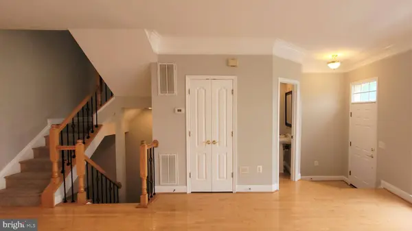 5344 BLUE ASTER CIR, Centreville, VA 20120