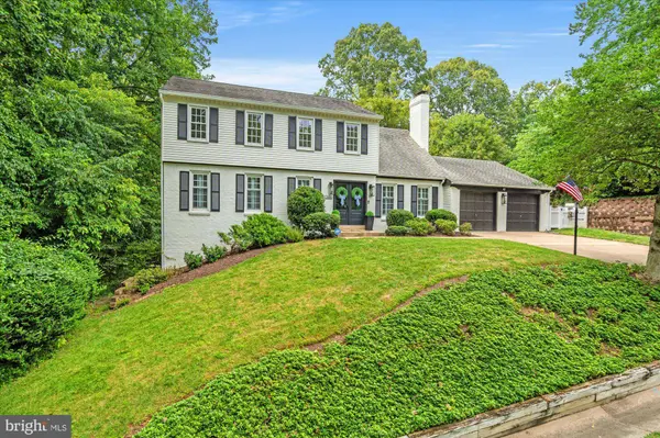 11300 TIMBERLINE DR, Oakton, VA 22124