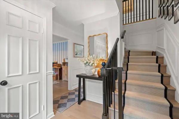 11300 TIMBERLINE DR, Oakton, VA 22124