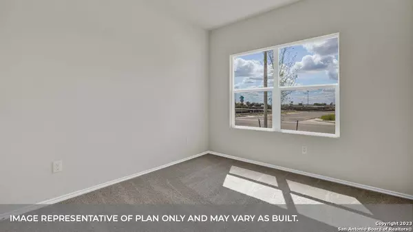 1691 KOLBE TRAIL, New Braunfels, TX 78130