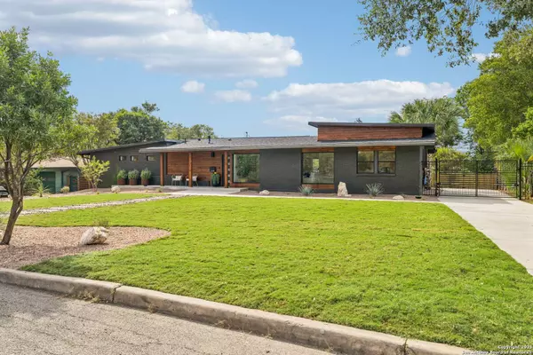 1008 Canterbury Hill, Terrell Hills, TX 78209