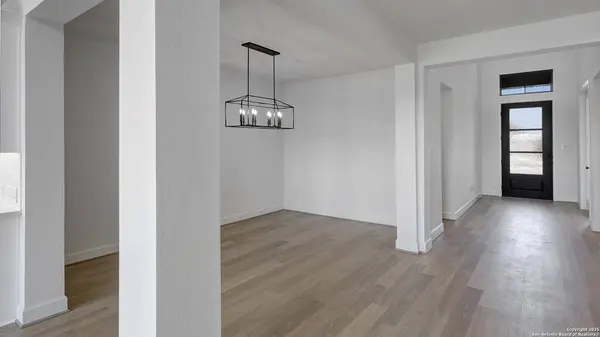 339 Haby Hill, San Antonio, TX 78253