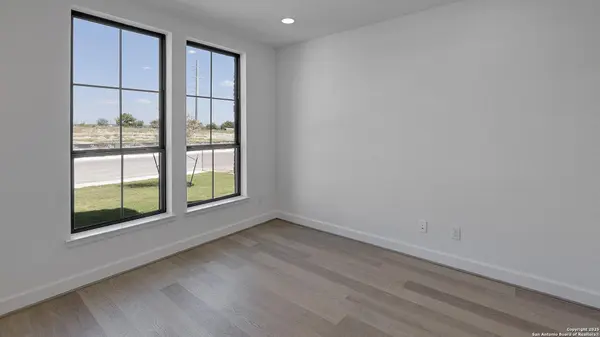 339 Haby Hill, San Antonio, TX 78253