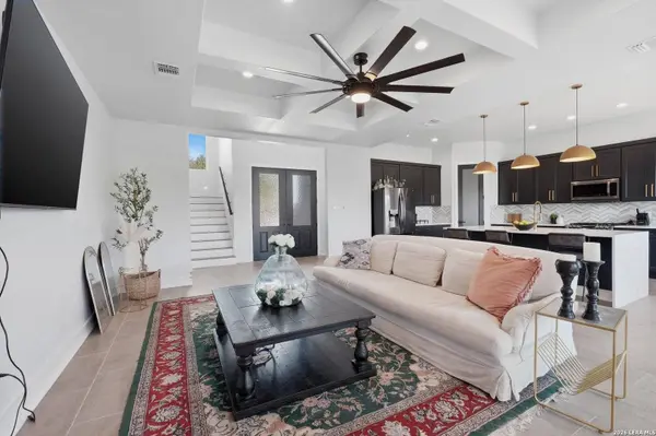 1318 Mountain Top Loop, Canyon Lake, TX 78133