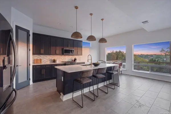 1318 Mountain Top Loop, Canyon Lake, TX 78133