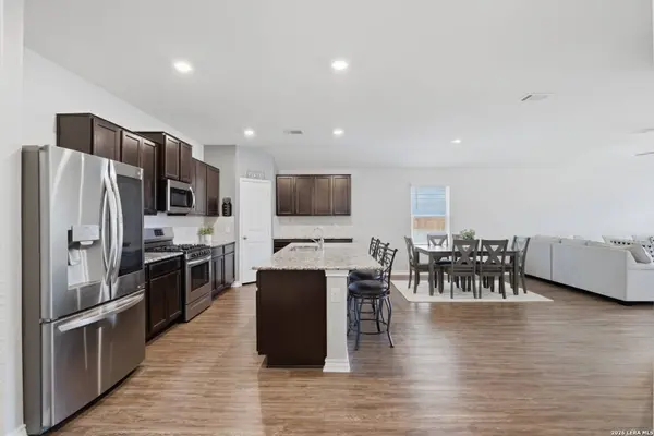 6403 Encore Oaks, San Antonio, TX 78252