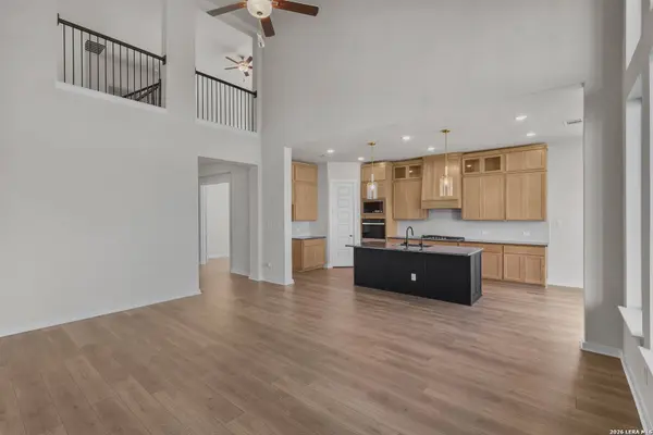 516 Paramus Park, Cibolo, TX 78108