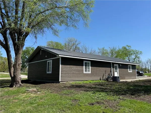 112 E High ST, Coffey, MO 64636