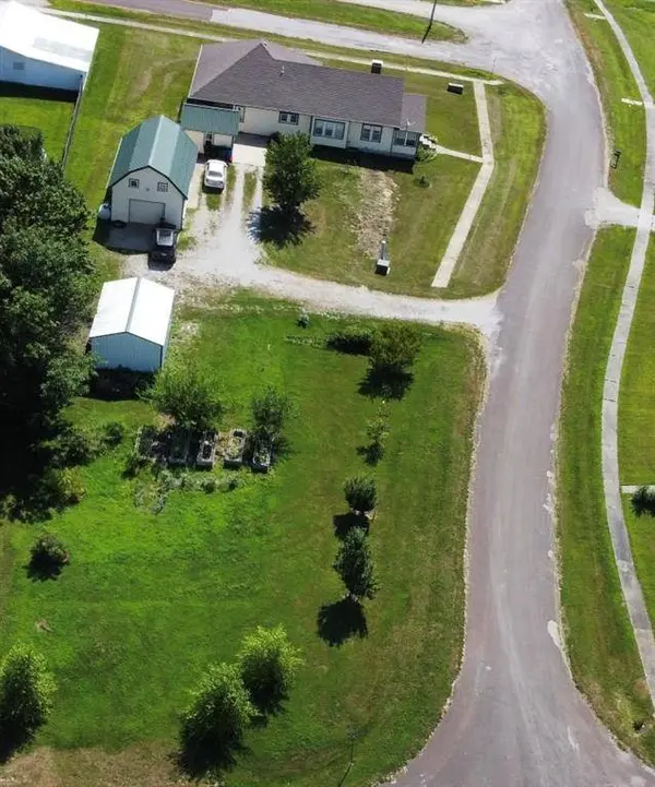301 Walnut ST, Pattonsburg, MO 64670