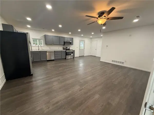 401 WALNUT ST, Pattonsburg, MO 64670