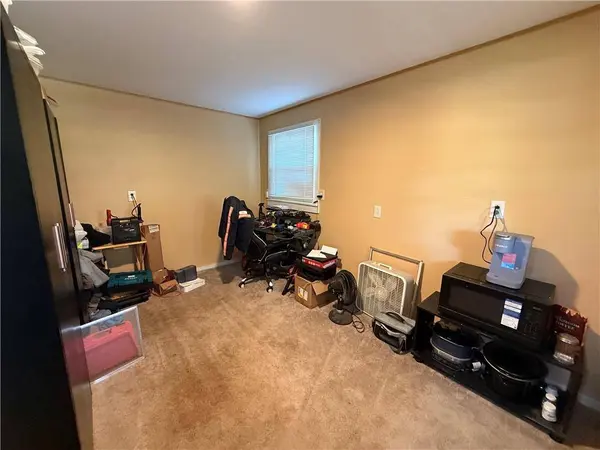 80 S Douglas ST, Kingston, MO 64650