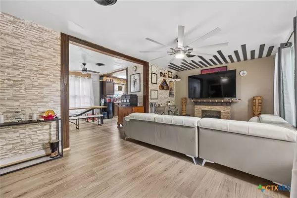 807 Carrie AVE, Killeen, TX 76541