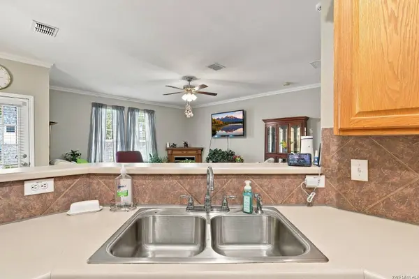 177 GLEN EAGLES DR, Cibolo, TX 78108
