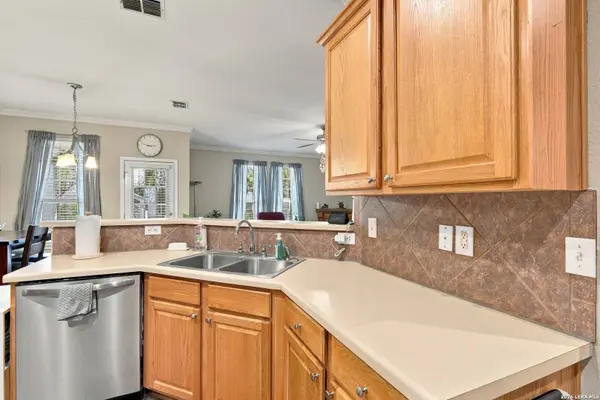 177 GLEN EAGLES DR, Cibolo, TX 78108