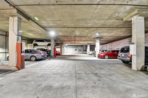 2407 Telegraph AVE #504, Oakland, CA 94612
