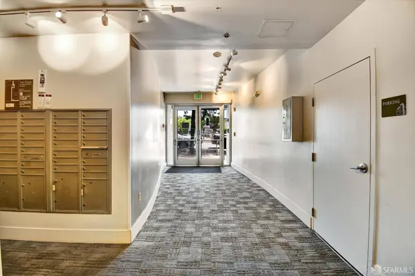 2407 Telegraph AVE #504, Oakland, CA 94612