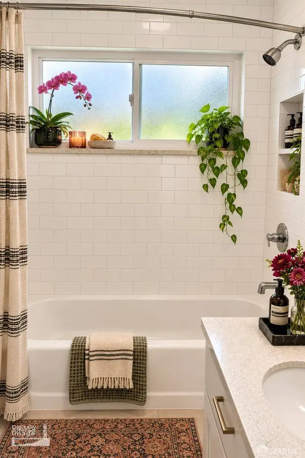 1511 Gough ST #304, San Francisco, CA 94109