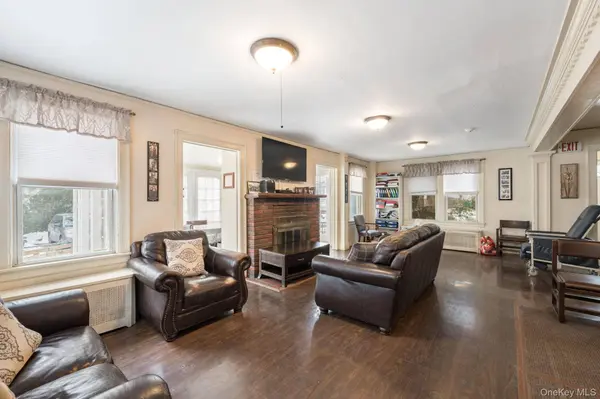 1967 Washington AVE, Seaford, NY 11783