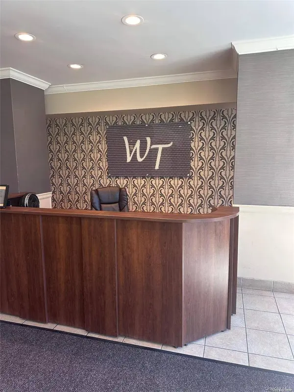 20 Wendell ST #19E, Hempstead, NY 11550