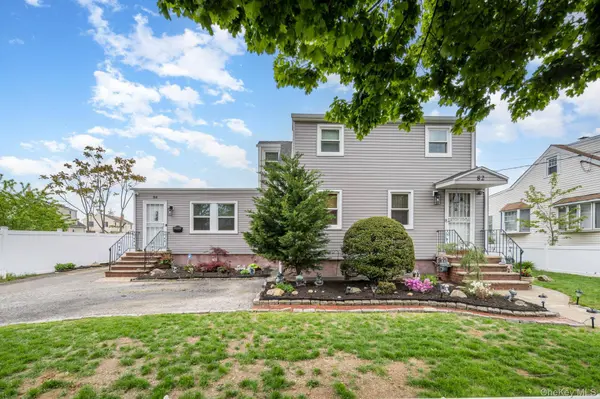 82 Nottingham AVE, Valley Stream, NY 11580