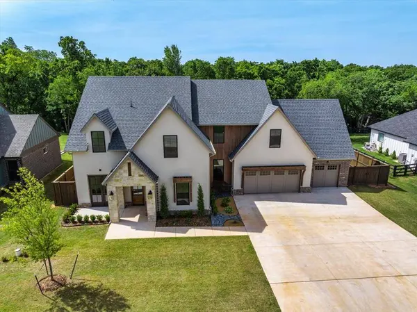 432 Old Creek RD, Edmond, OK 73034