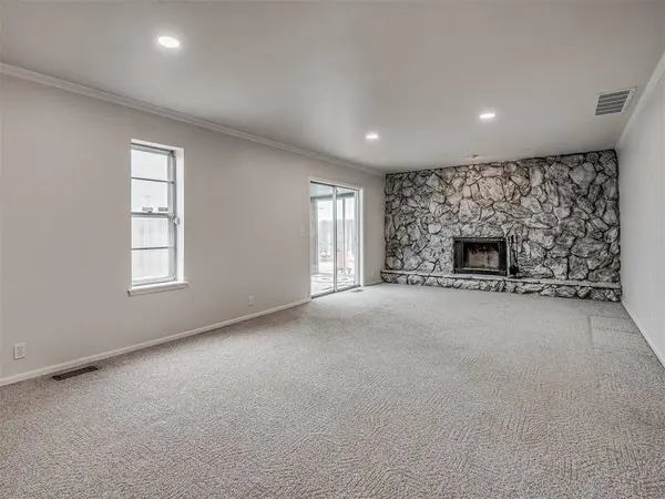 3501 Wynn CIR, Edmond, OK 73013