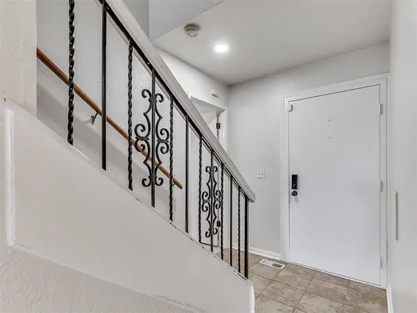 3513 Wynn CIR, Edmond, OK 73013