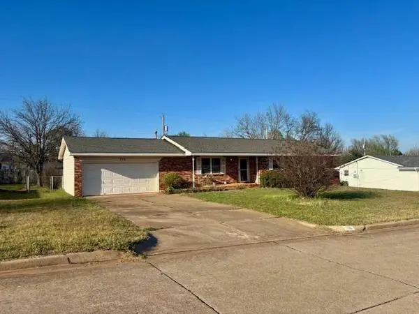 716 W Hartwood AVE, Stillwater, OK 74075