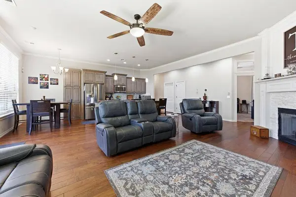 11908 SW 18th ST, Yukon, OK 73099
