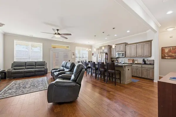 11908 SW 18th ST, Yukon, OK 73099
