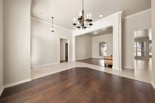 12012 Wickford PL, Yukon, OK 73099