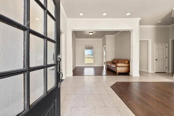 12012 Wickford PL, Yukon, OK 73099