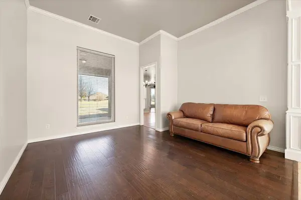 12012 Wickford PL, Yukon, OK 73099