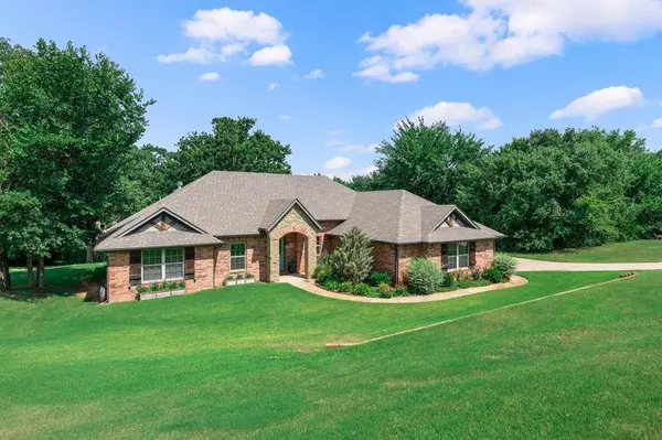 14220 Red Oak DR, Edmond, OK 73034