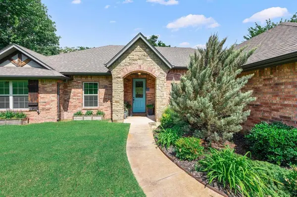 14220 Red Oak DR, Edmond, OK 73034