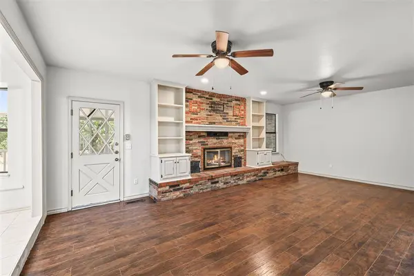 8416 Huckleberry RD, Edmond, OK 73034