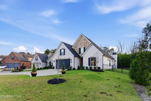 8513 Sunscape LN, Knoxville, TN 37922