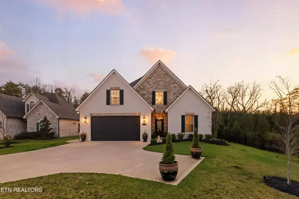 8513 Sunscape LN, Knoxville, TN 37922