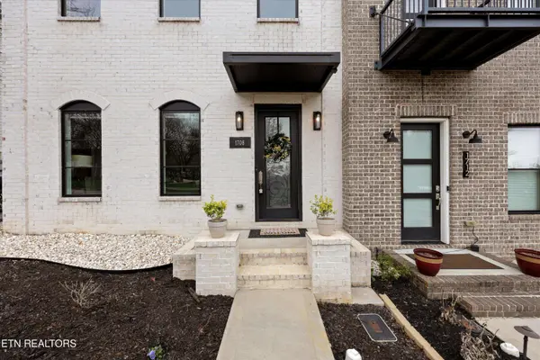 1708 Cades Cove Rd, Knoxville, TN 37922