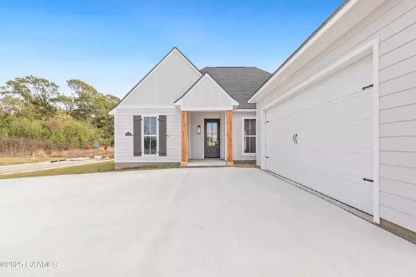 101 Gosling WAY, Lafayette, LA 70507