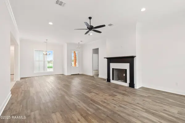 101 Gosling WAY, Lafayette, LA 70507