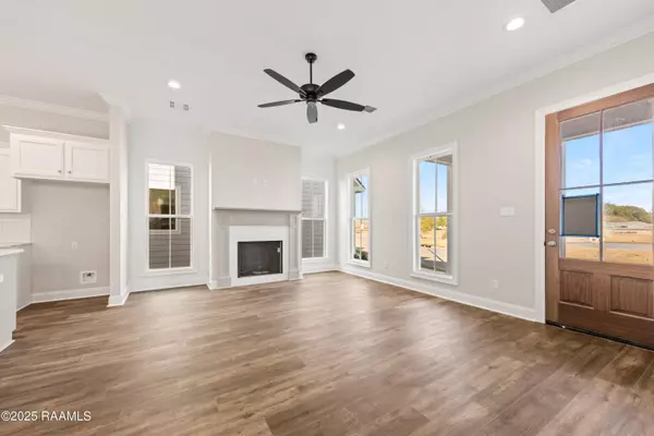 408 Flores CT, Lafayette, LA 70507