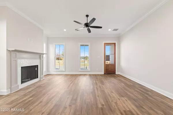 408 Flores CT, Lafayette, LA 70507