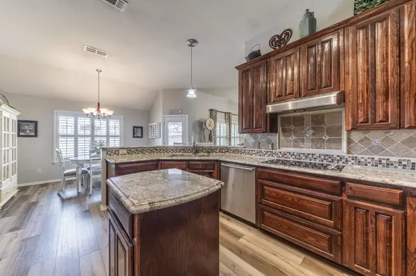 11621 Willow Springs Rd, Haslet, TX 76052-4114